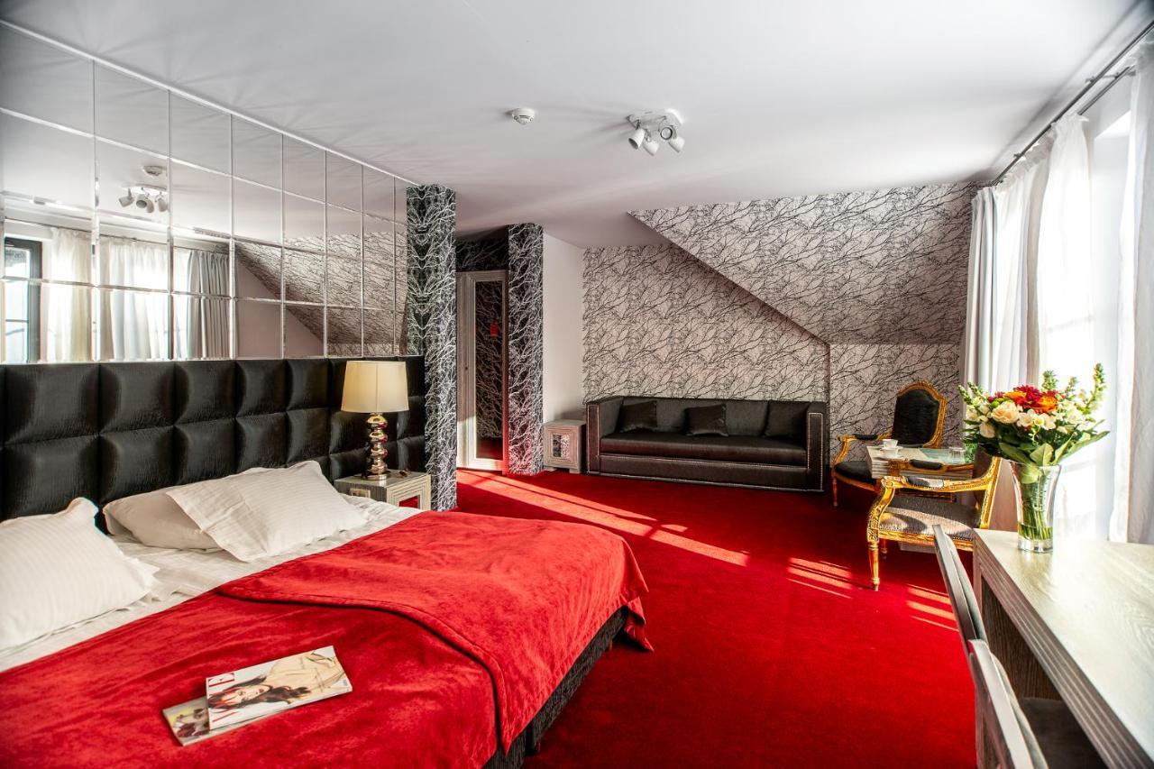 Berberys Park Hotel Kazimierz Dolny Exterior foto